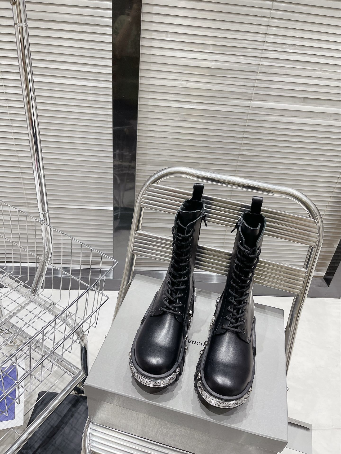 Bulldozer Boots