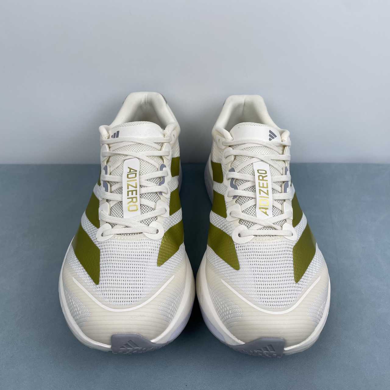 Adizero Boston 13 Platinum