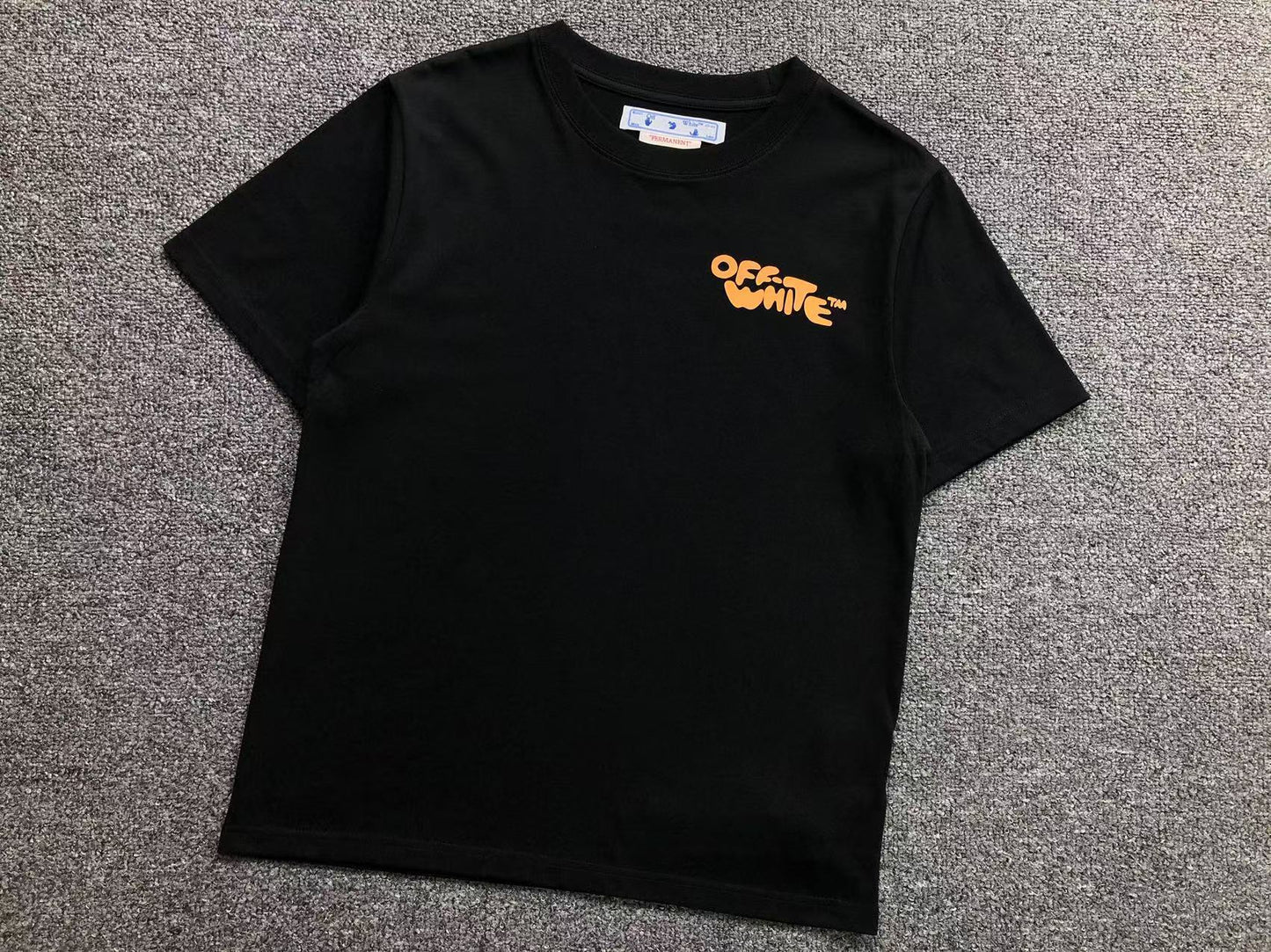 T-shirt Off