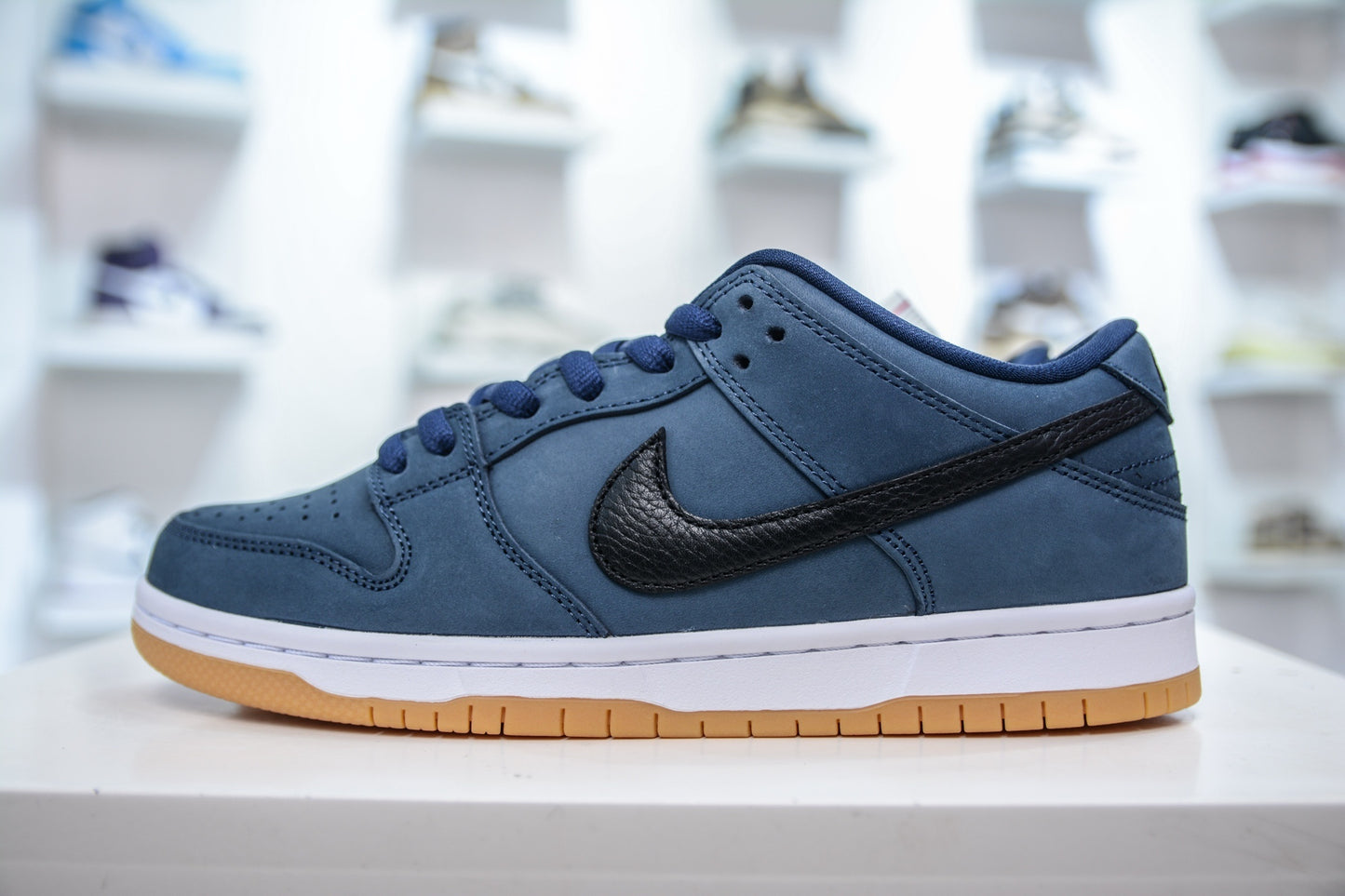 Dunk SB Midnight Navy Gum