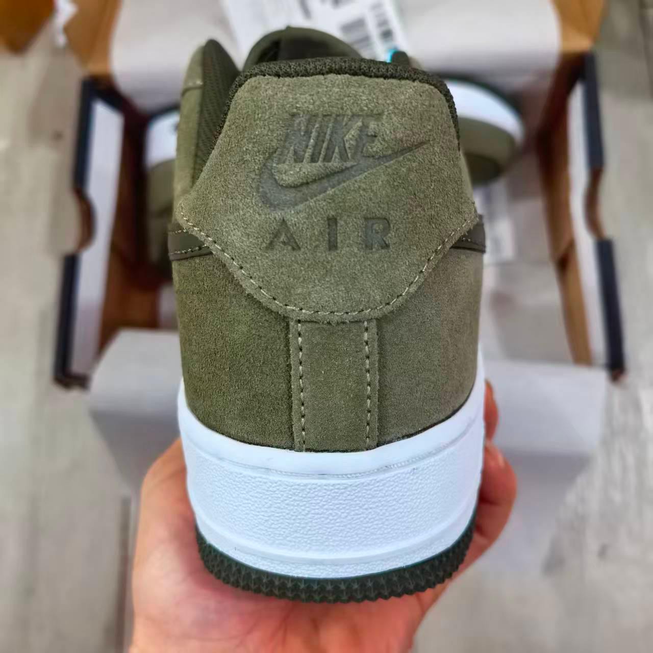 AF1