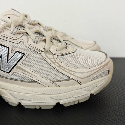 740 Sea Salt / Beige