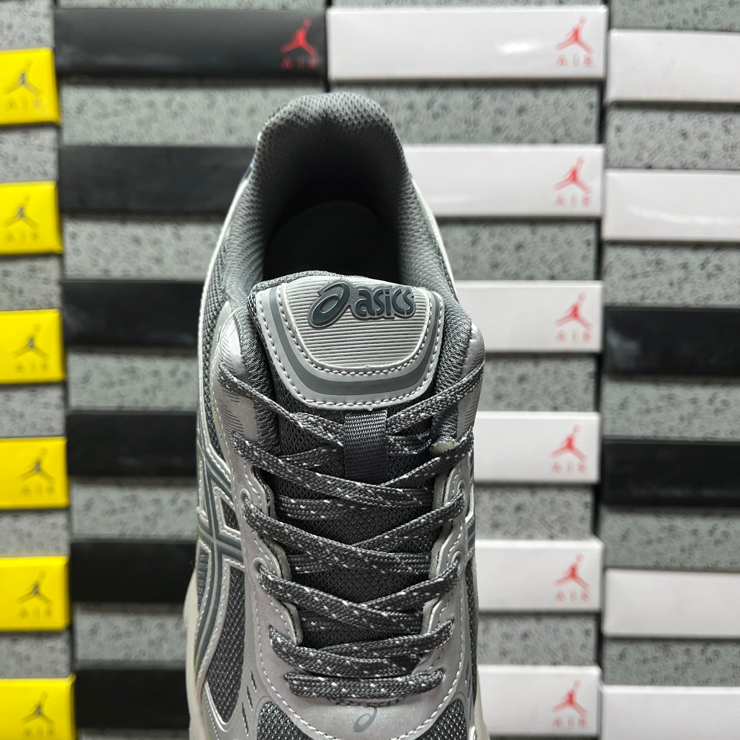 Gel-Kinetic Fluent Grey and Blue