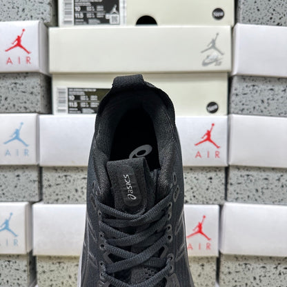 GEL-NIMBUS 28 Black/Silver