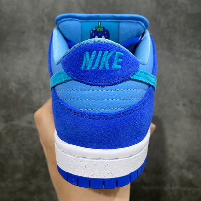 Dunk SB Blue Raspberry
