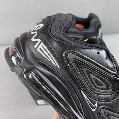 98 Supreme Black