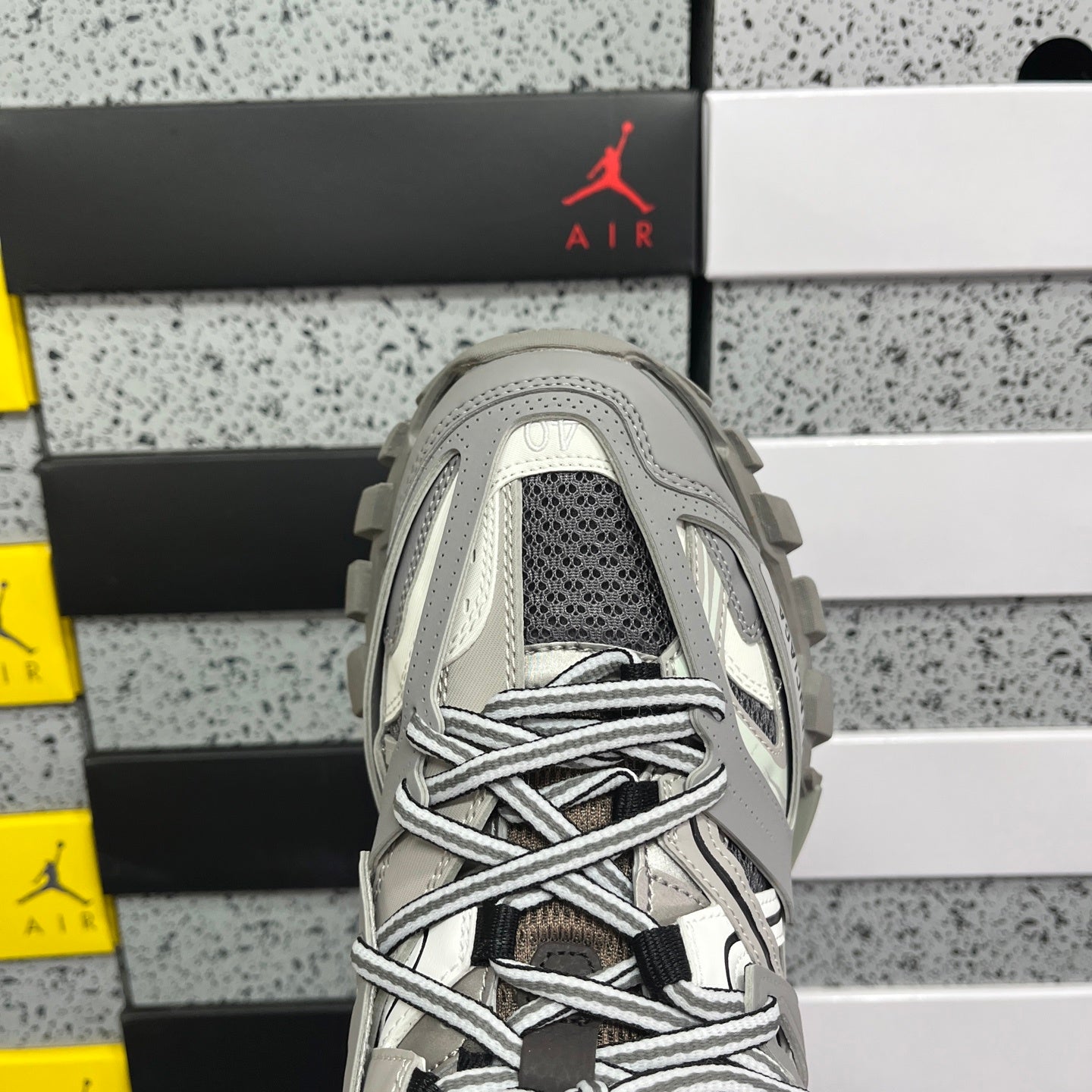 BLG Track Grey White