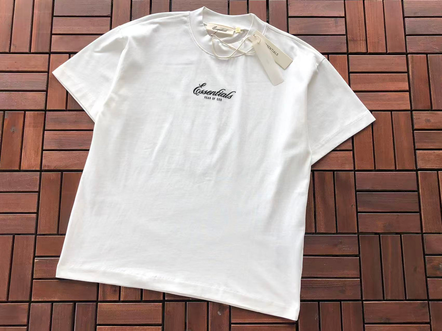 T-Shirts ESSENT