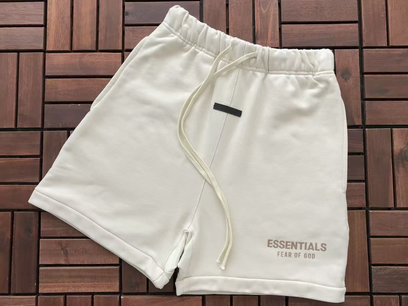 Conjuntos Essentials