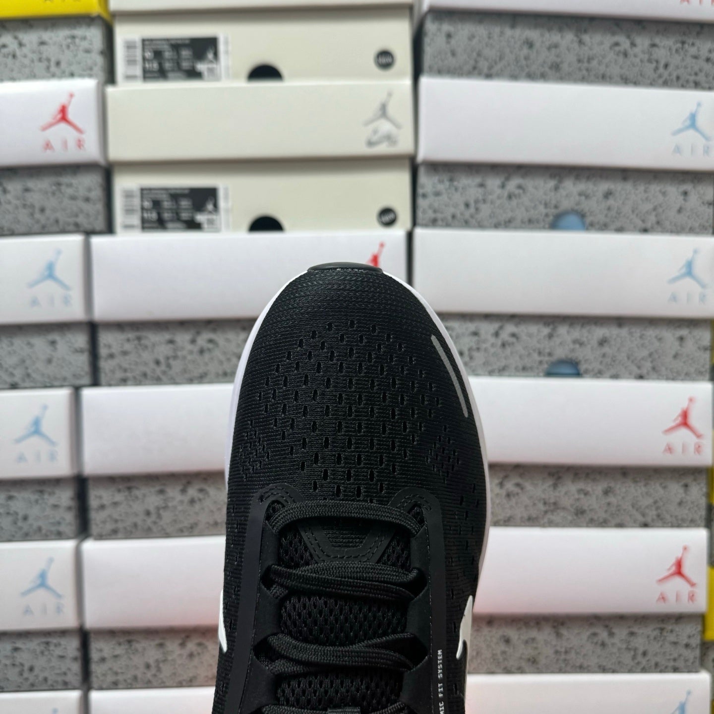Air Zoom Structure 23 Black/White