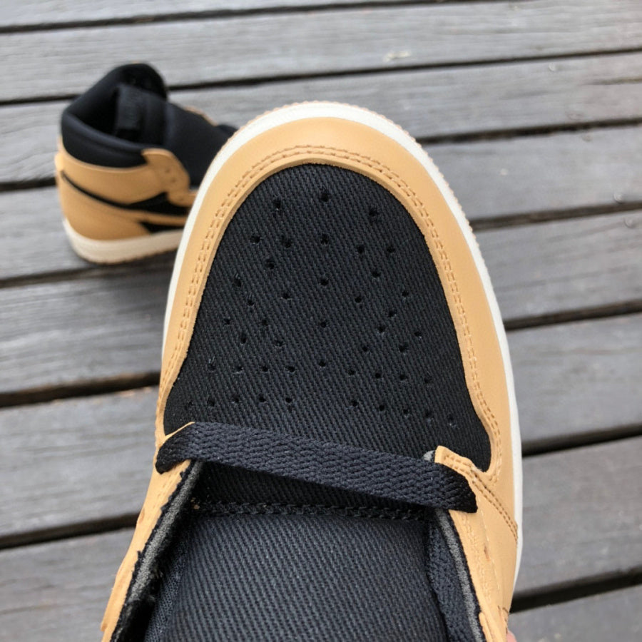 AJ1 High Retro OG Beige