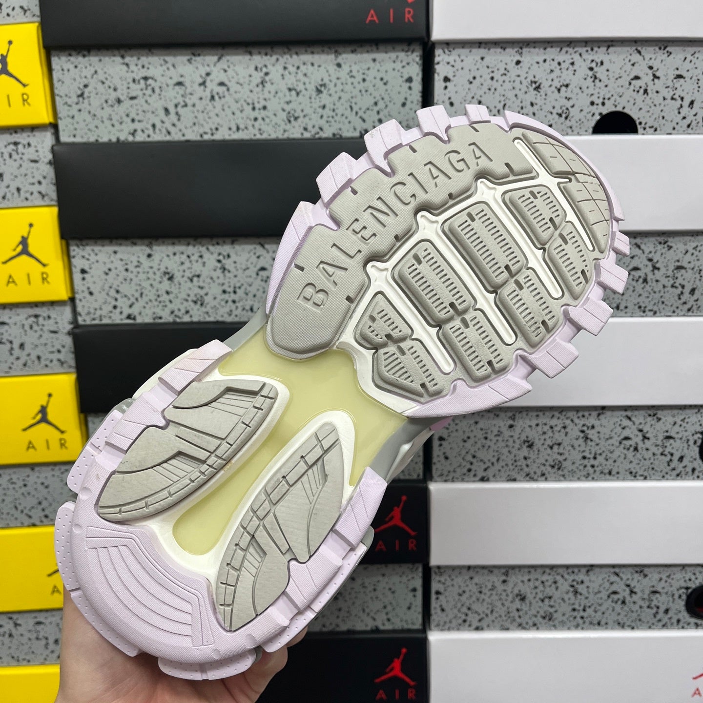 BLG Track White Pink