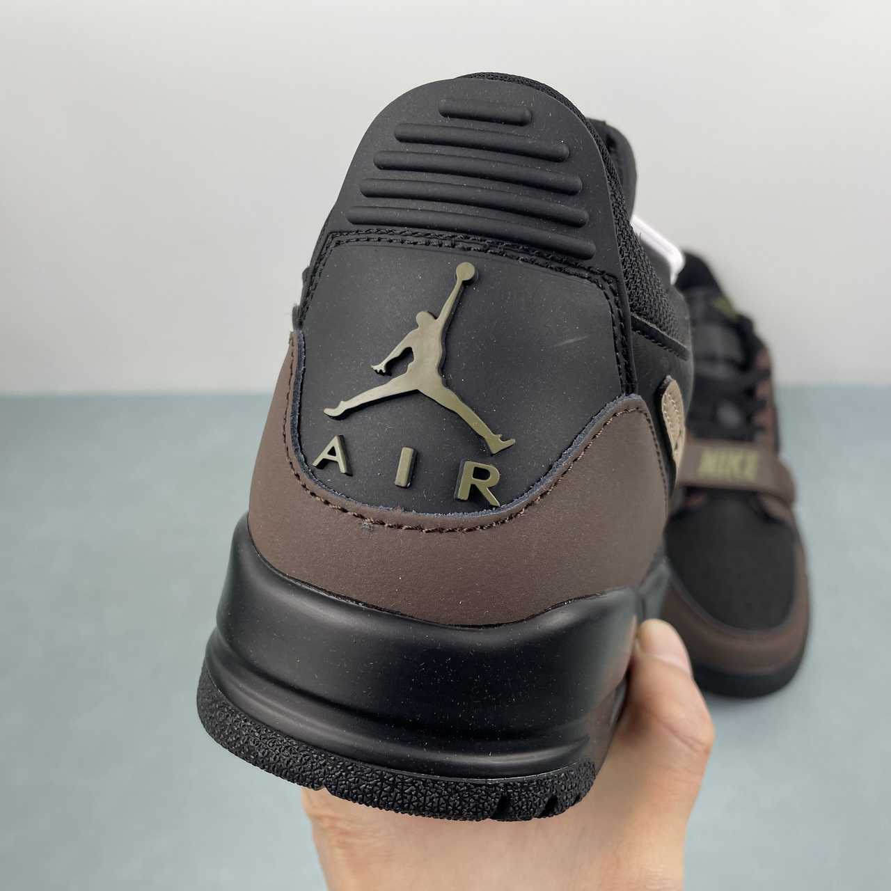Legacy 312 Black Baroque Brown