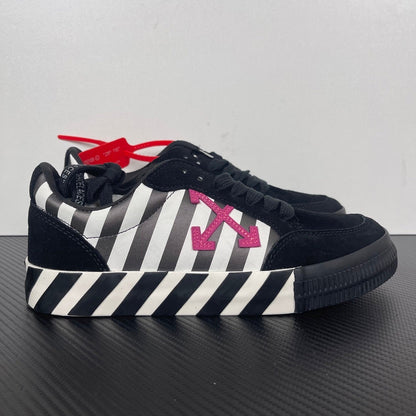 Vulcanized Black Rose