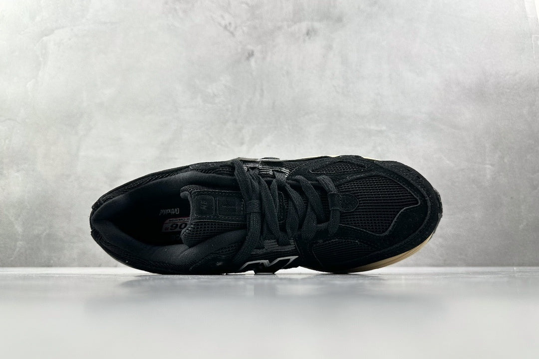 1906 Black Cream