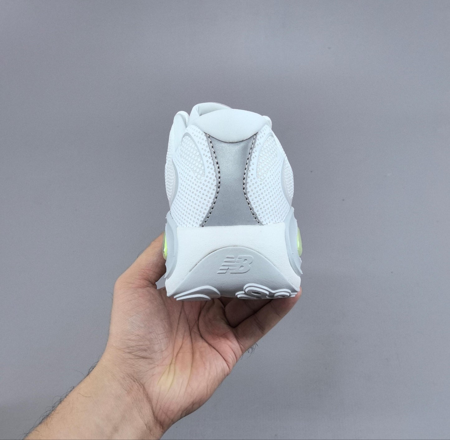 AC Runner White