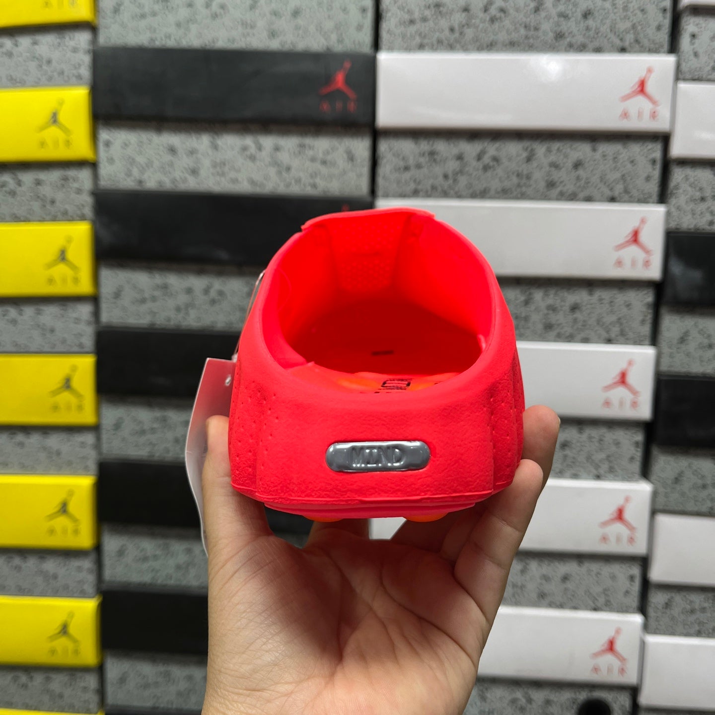 Mind 001 Red