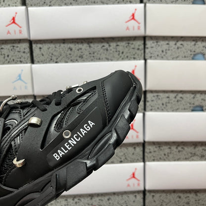 BLG Track Black