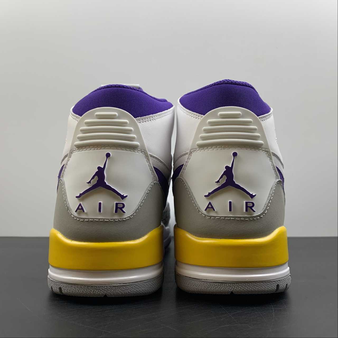 Legacy 312 Lakers
