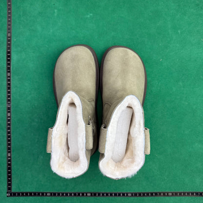 TT UGG