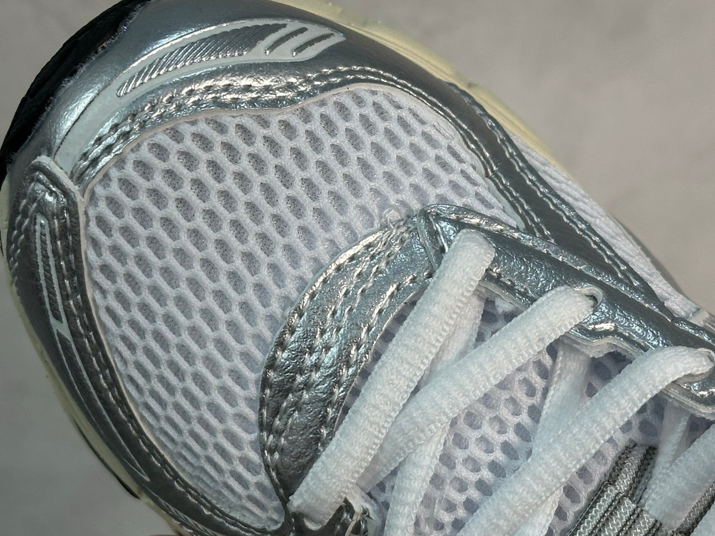 GEL-Kayano 12.1 Silver/Red