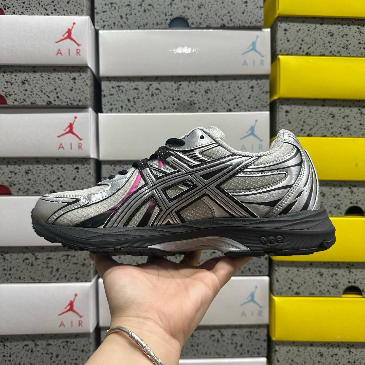 Gel-SEKIRAN Black/Silver/Pink