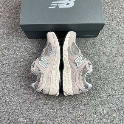 2002R Grey