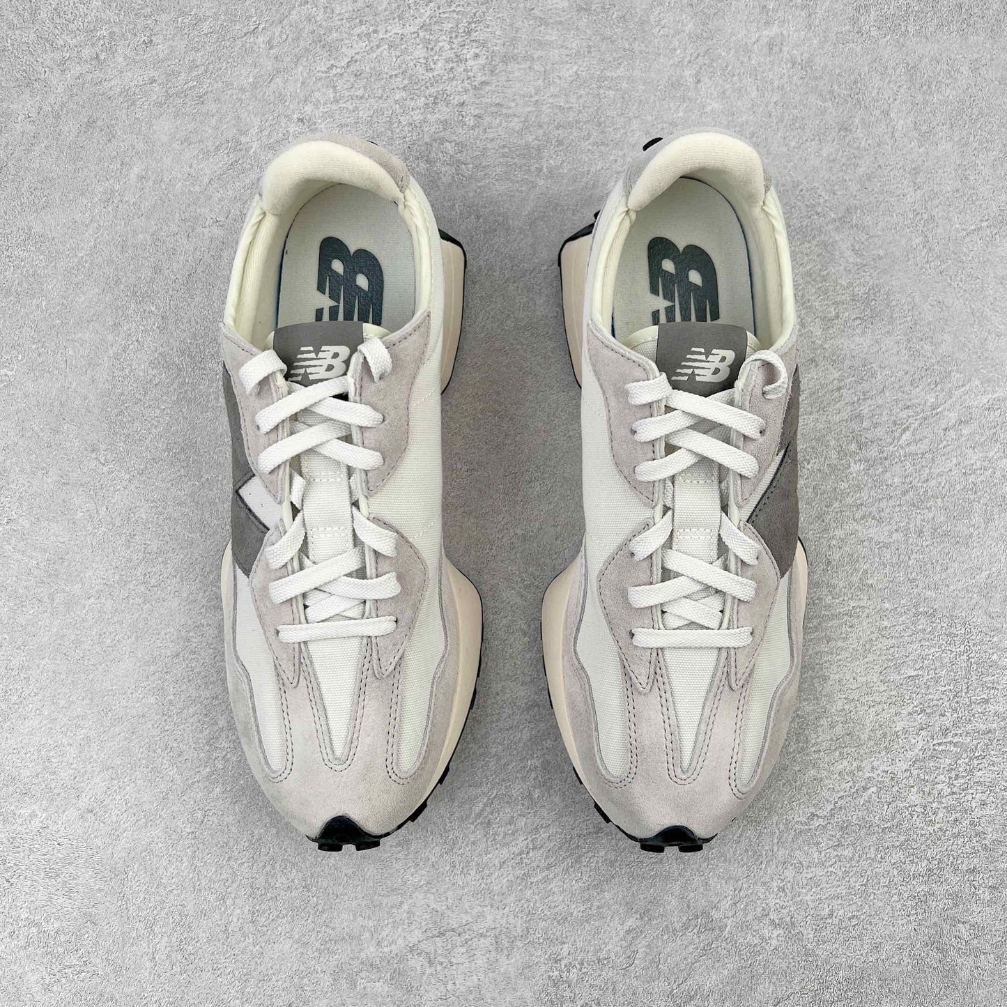 327 Nimbus Cloud/Grey/White