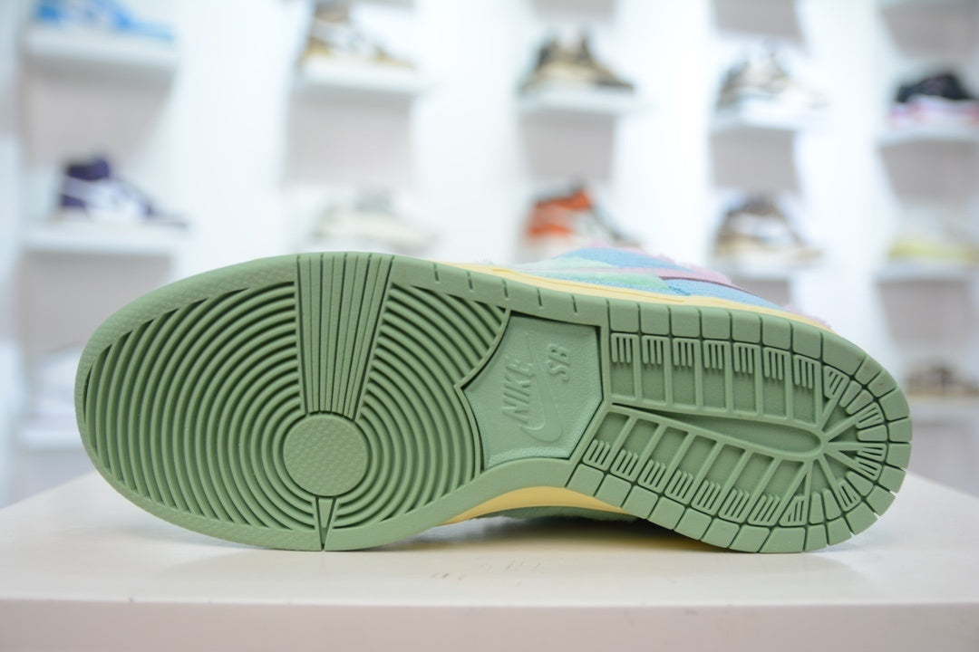 Dunk SB Verdy Visty