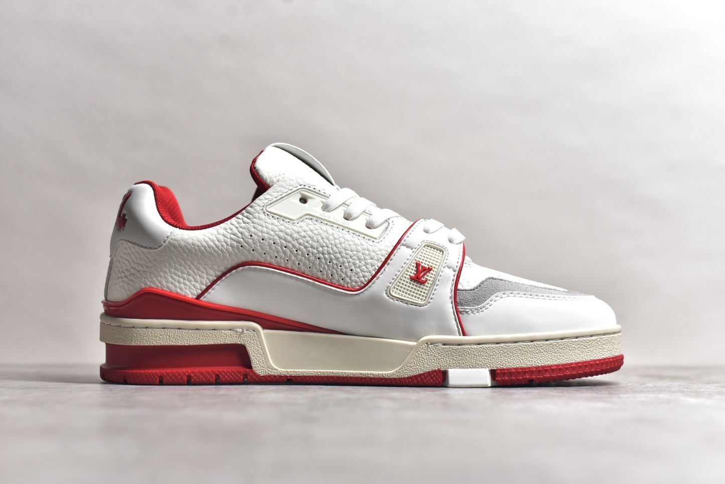 Trainer White and Red