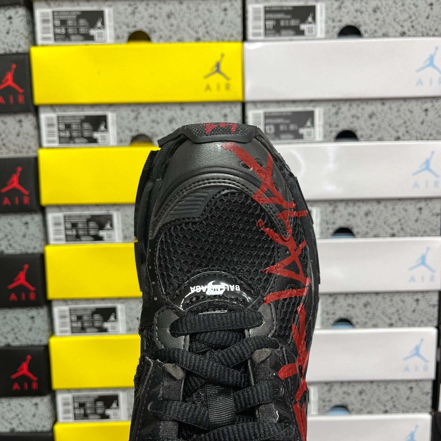 BLG Runner 7.0 Graffiti - Black Red