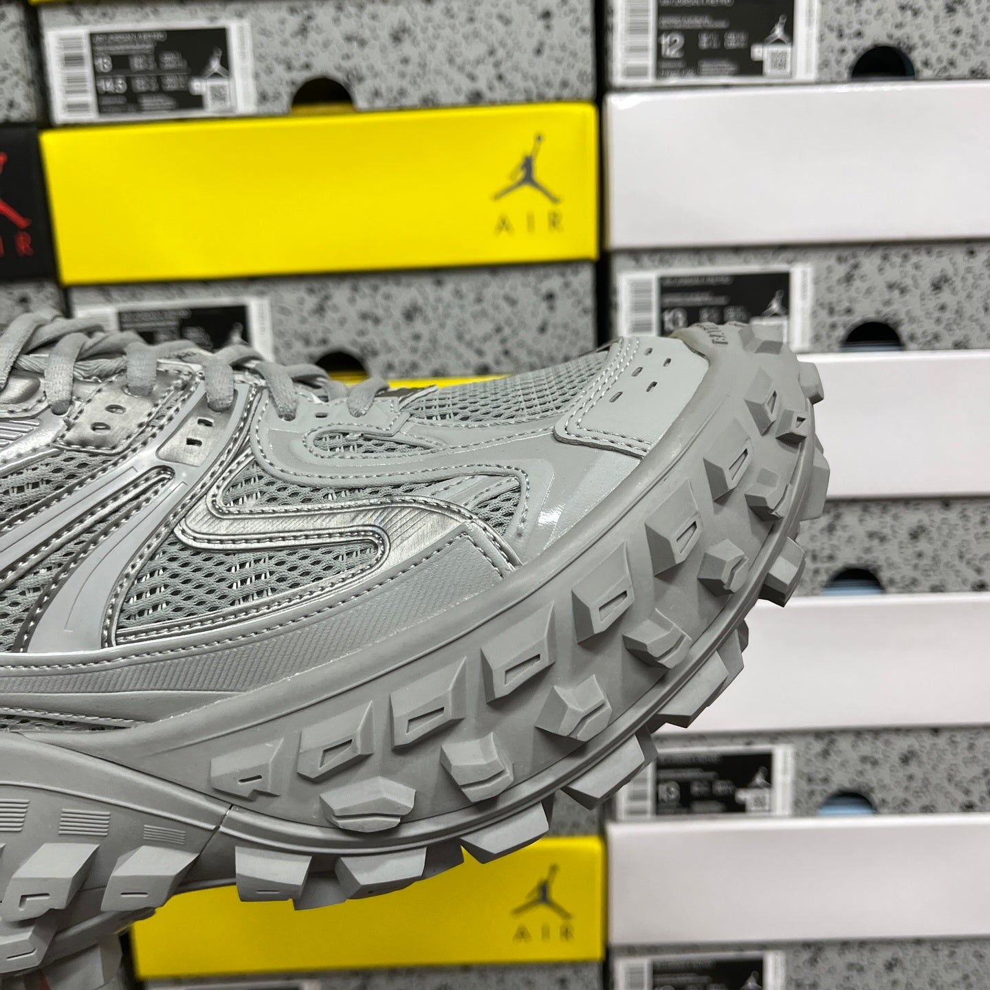 Defender Rubber Grey
