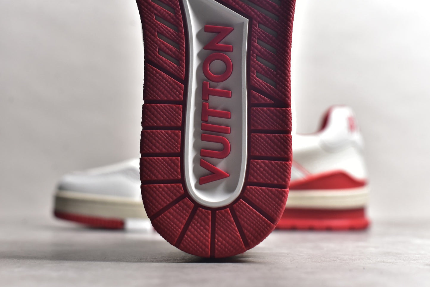 Trainer White and Red