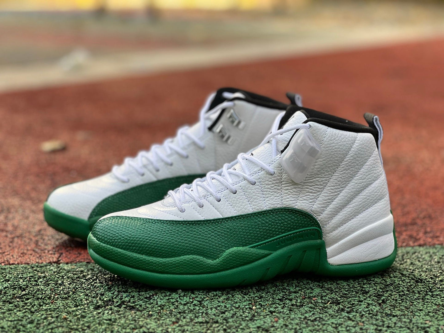 12 Green and White