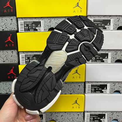 BLG Runner Black/White