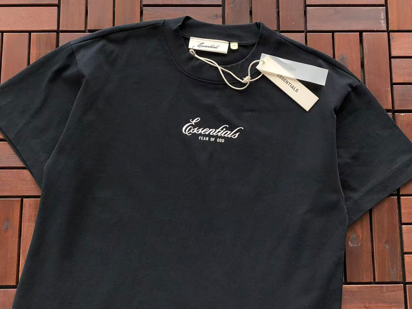 T-Shirts ESSENT