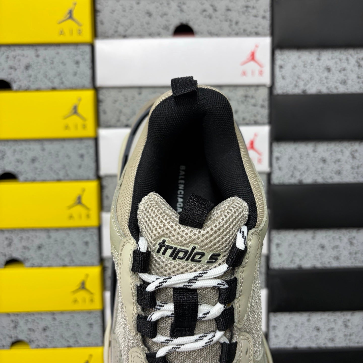 BLG Triple S Vanilla