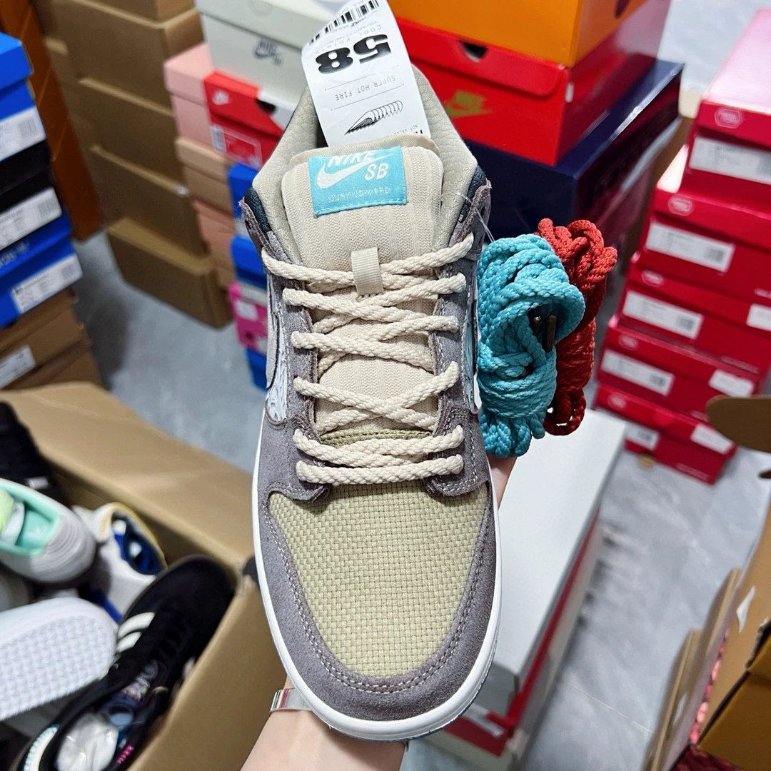SB Dunk Low "Big Money Savings"