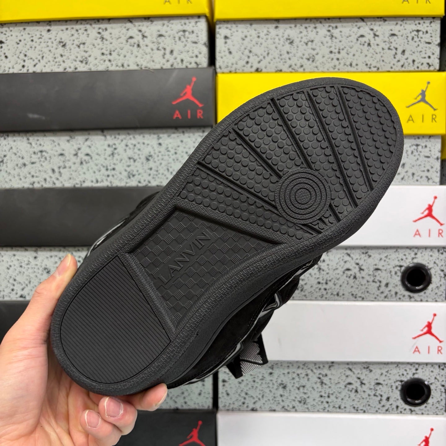 Curb Black