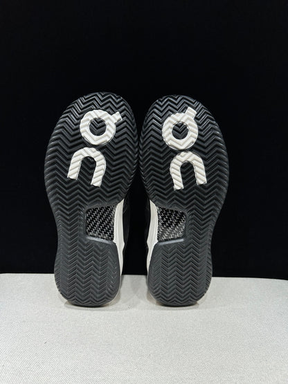 The Roger Pro 2 Black Silver