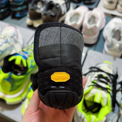 Suicoke All Black