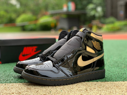 AJ1 High Metallic Gold