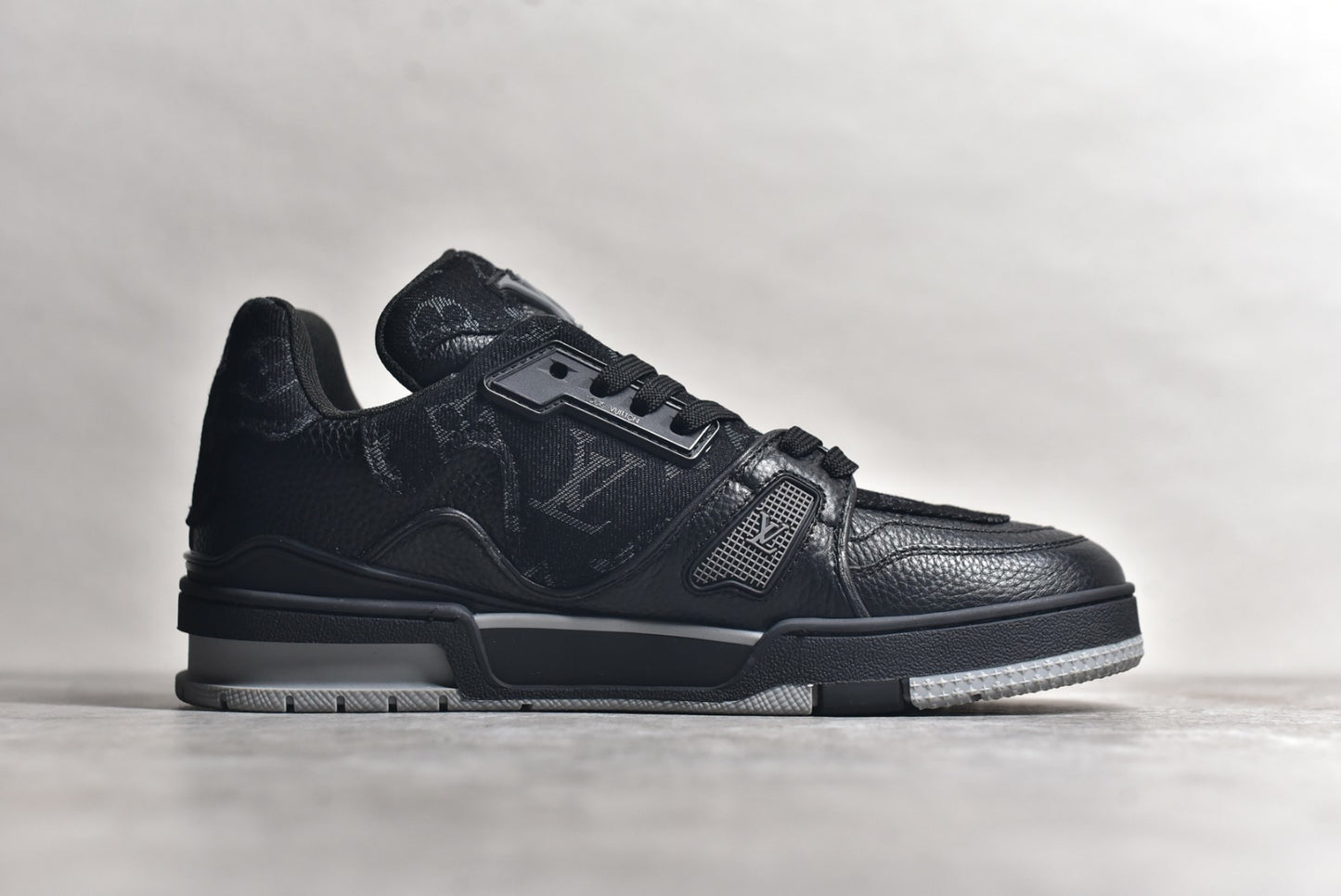 Trainer Black Monogram