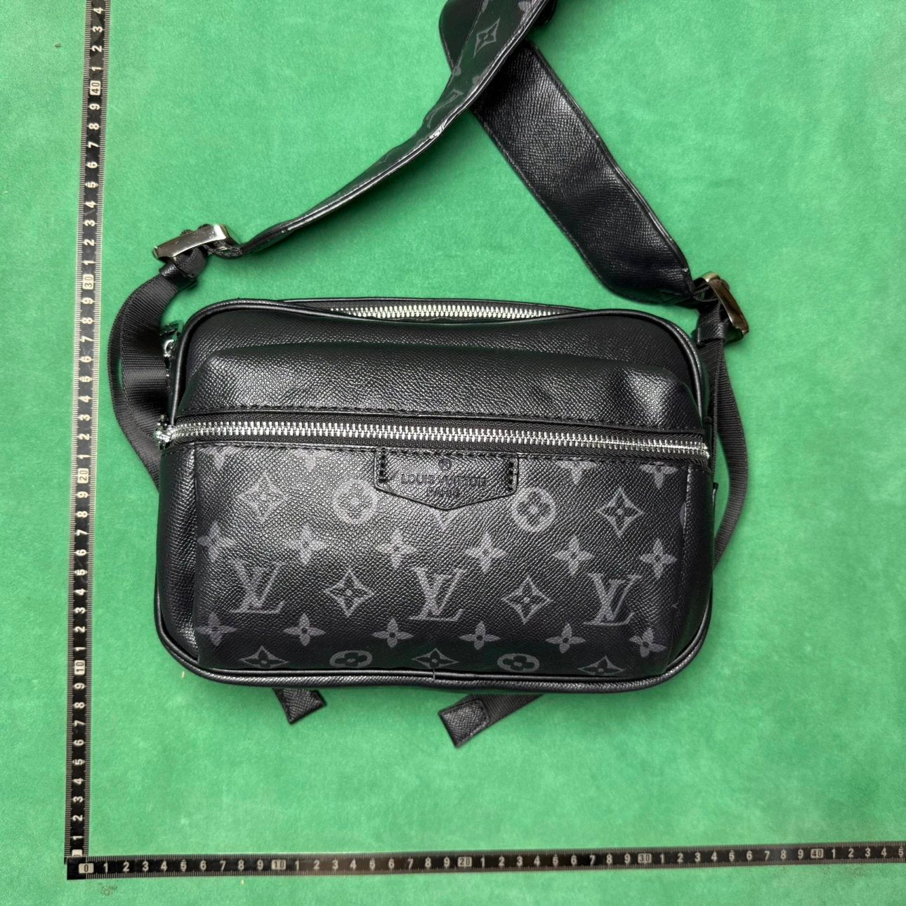 Small Bag LV