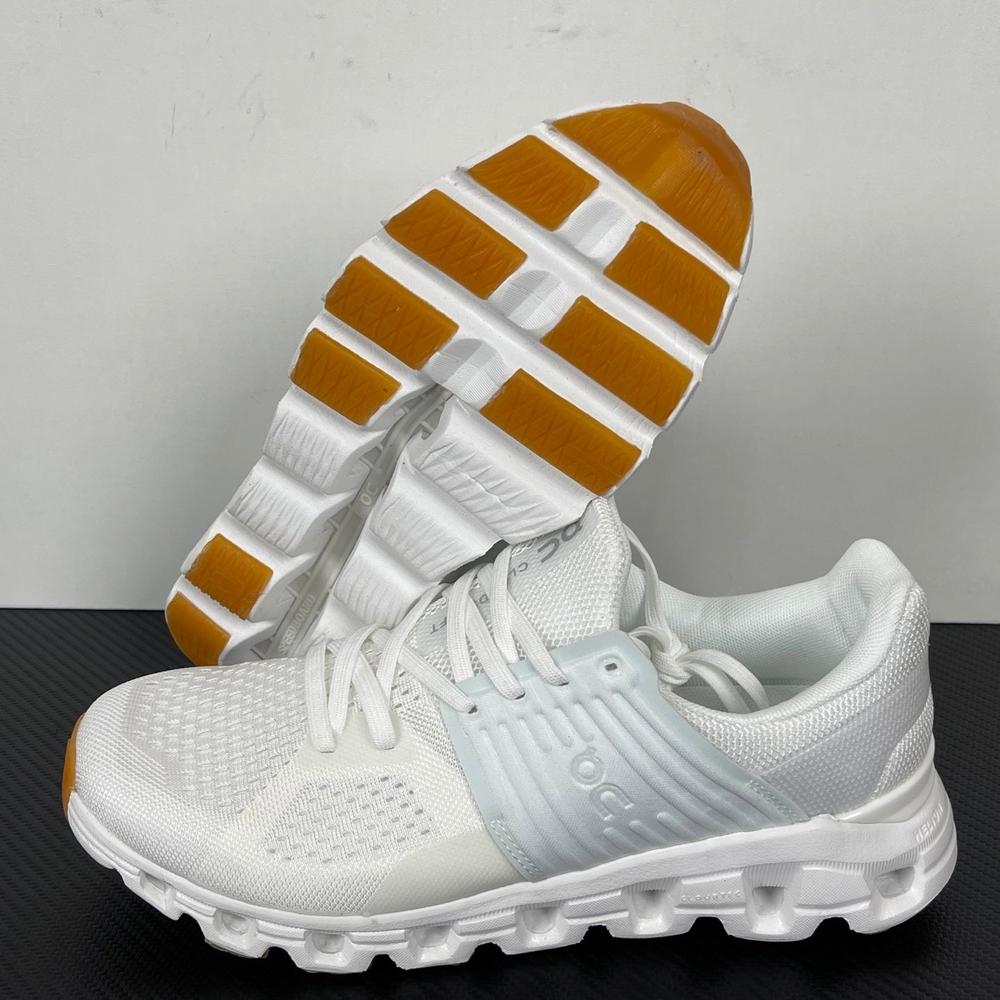 Cloudswift 3 White