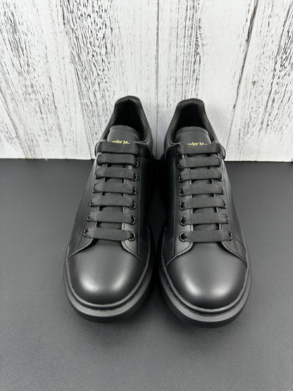 Alexander McQueen All Black