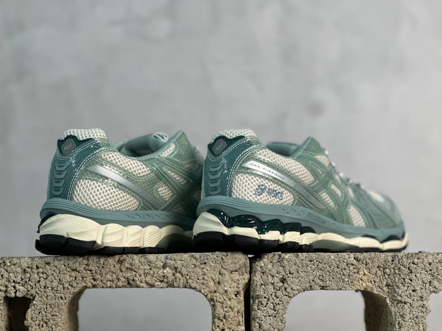 GEL-Kayano 12.1