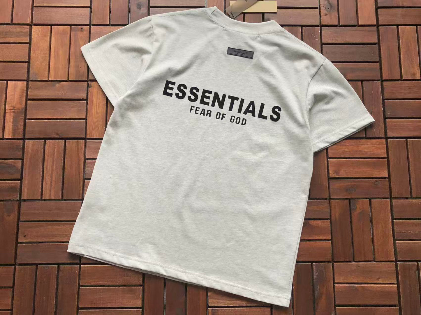 T-Shirts ESSENT