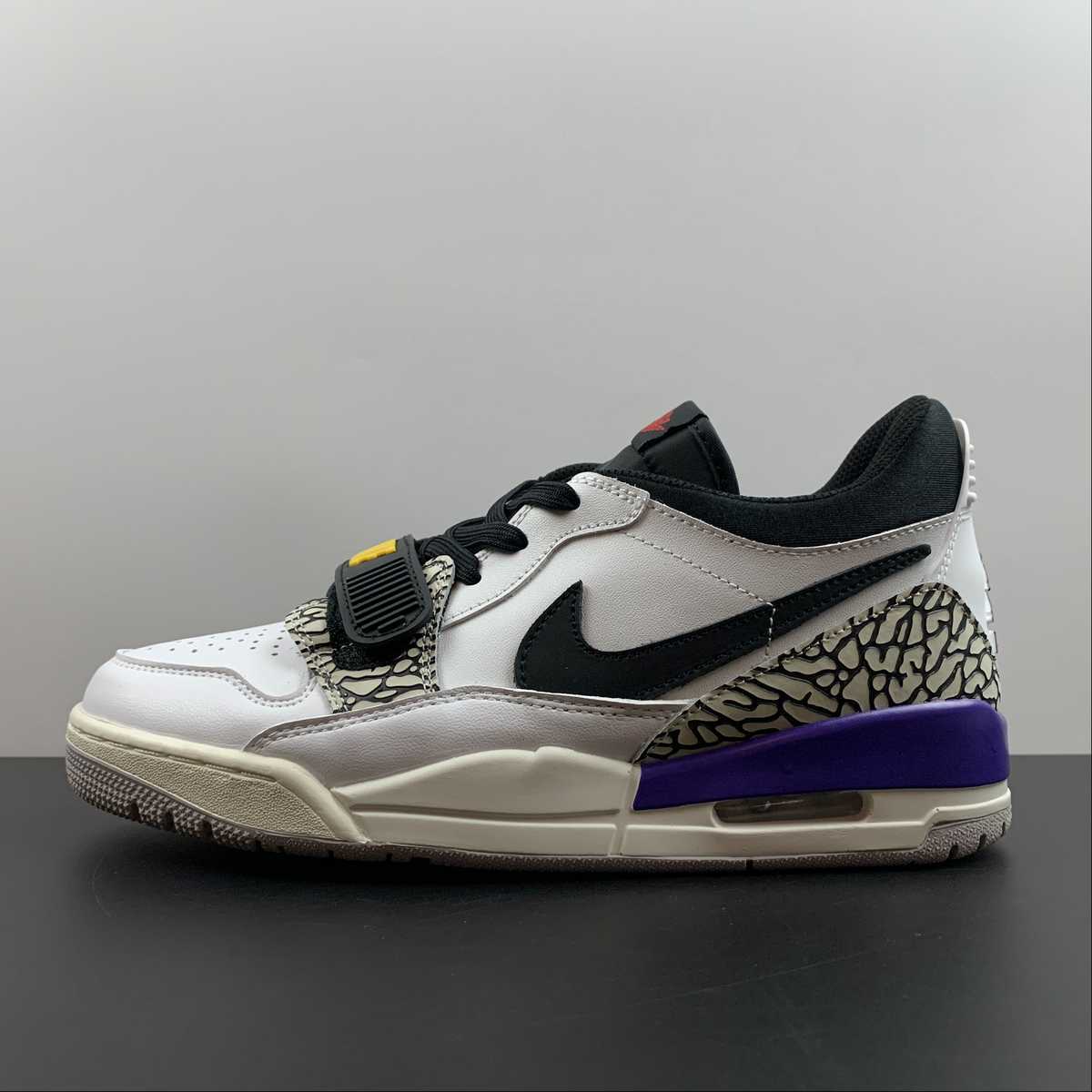 Legacy 312 LAKERS