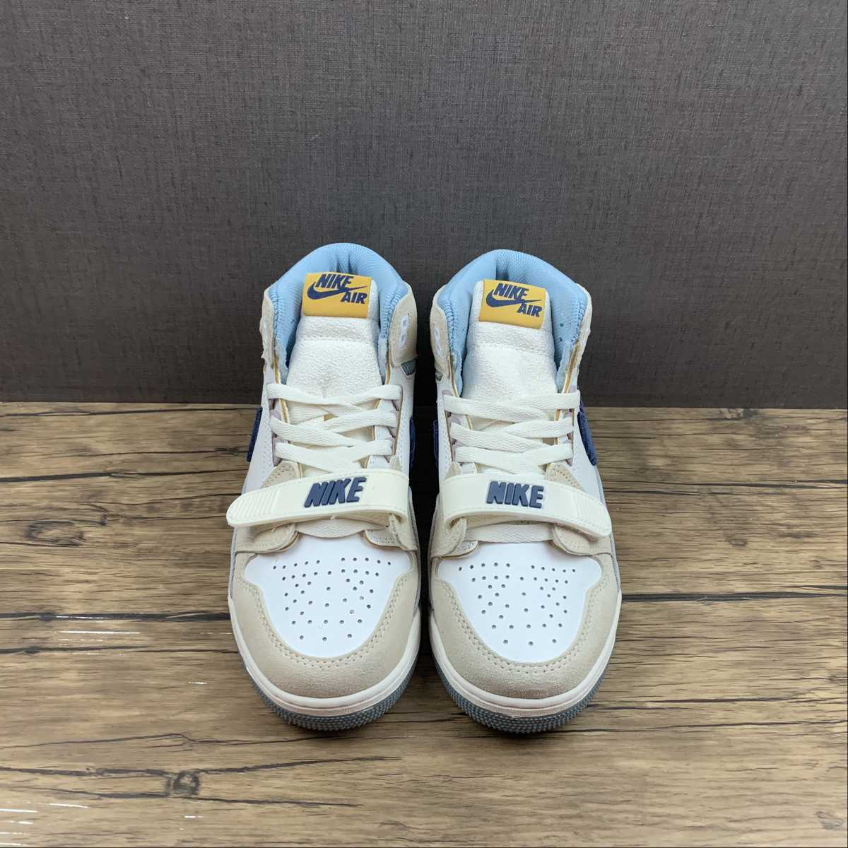 Legacy 312 Corduroy Swoosh